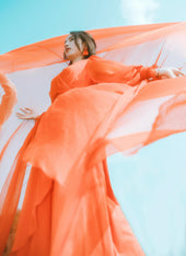 Fließendes Kleid